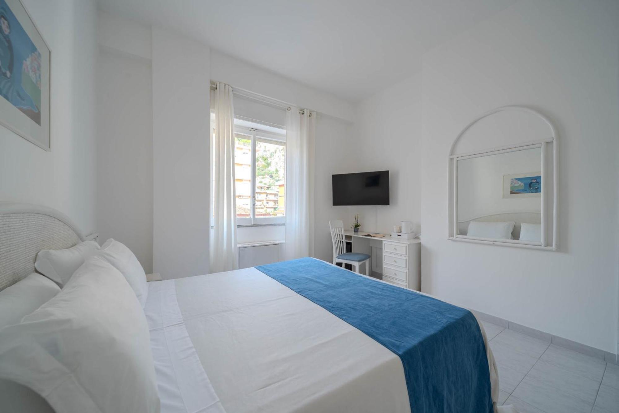 Hotel Panorama Майори Экстерьер фото